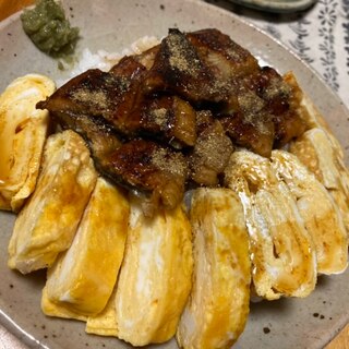 うなぎの蒲焼きと出汁巻卵の丼